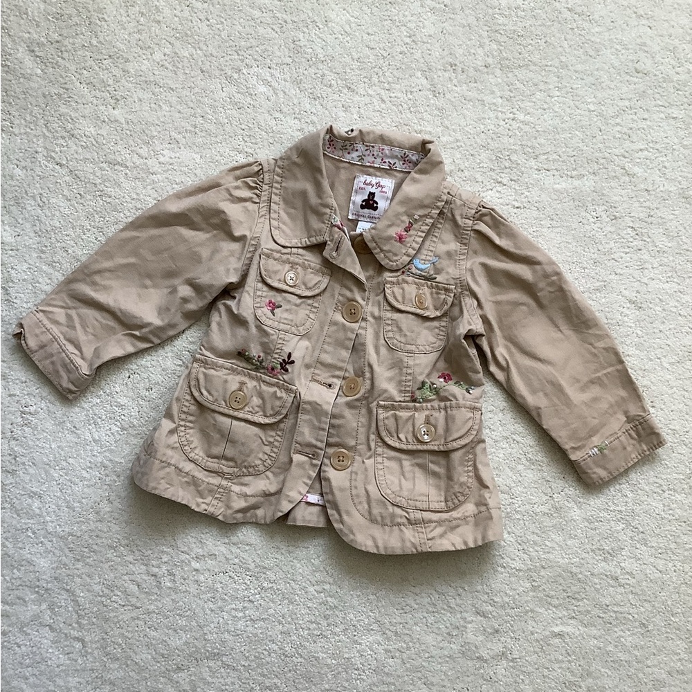 Baby Gap Tan Floral Trench Coat Jacket Pockets Button Collar 12-18 Months